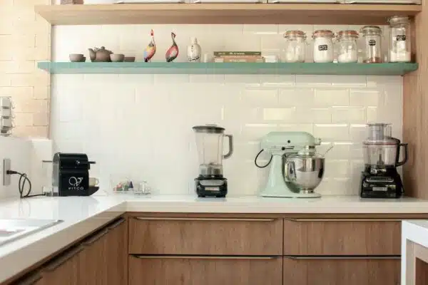 Les meilleures méthodes pour maximiser l’espace de rangement dans votre cuisine