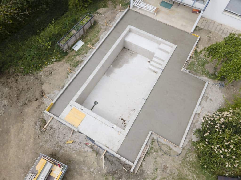 travaux étanchéité piscine époxy