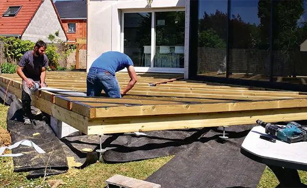 Comment construire une terrasse au sol ?