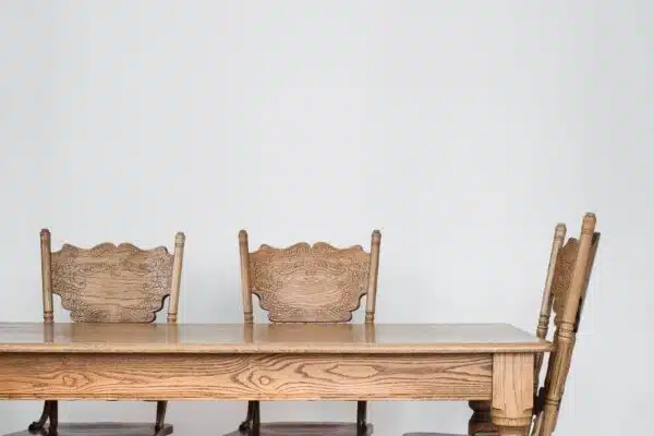 Chaise salle à manger en bois : un classique intemporel