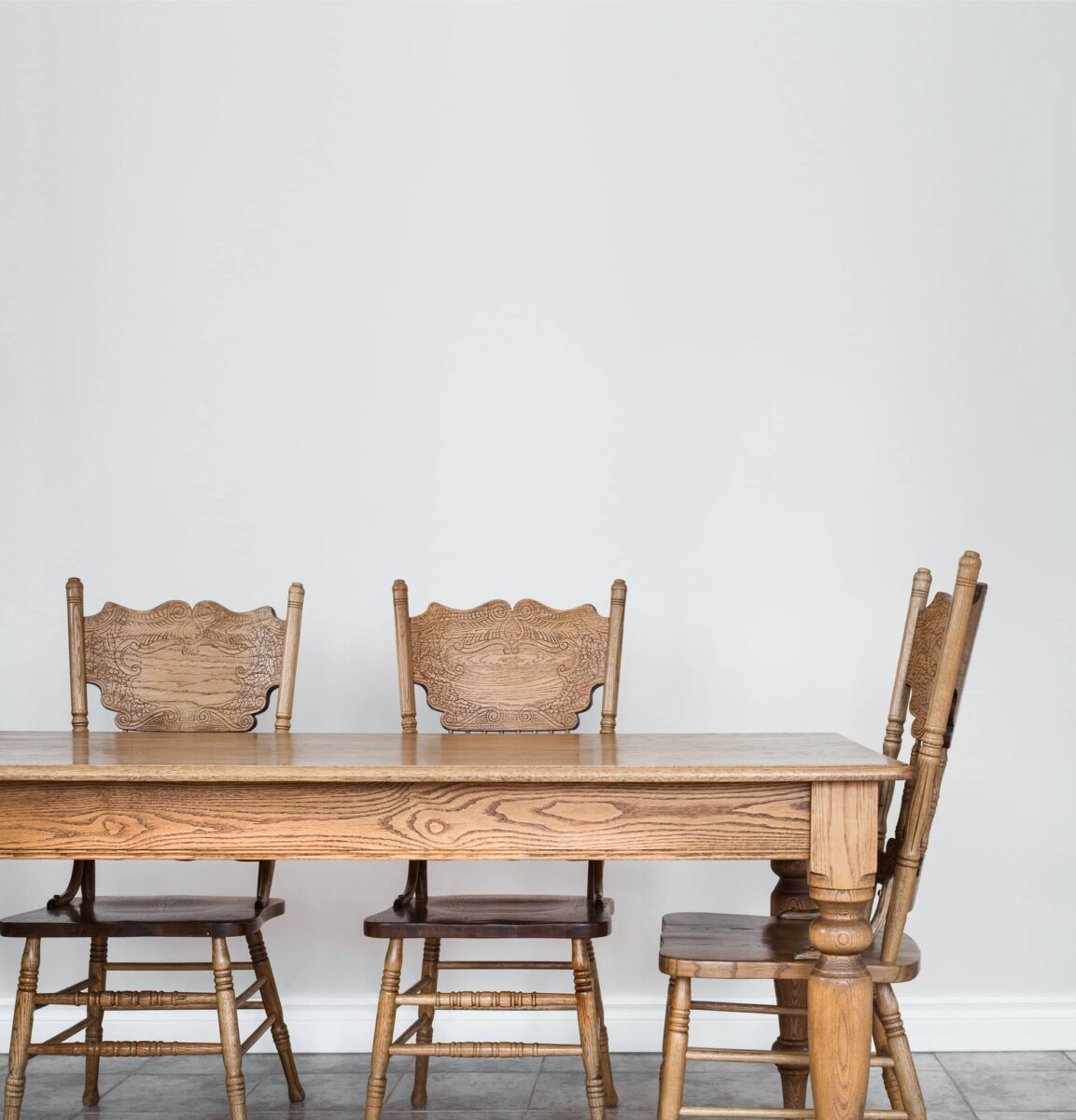 Chaise salle à manger en bois : un classique intemporel